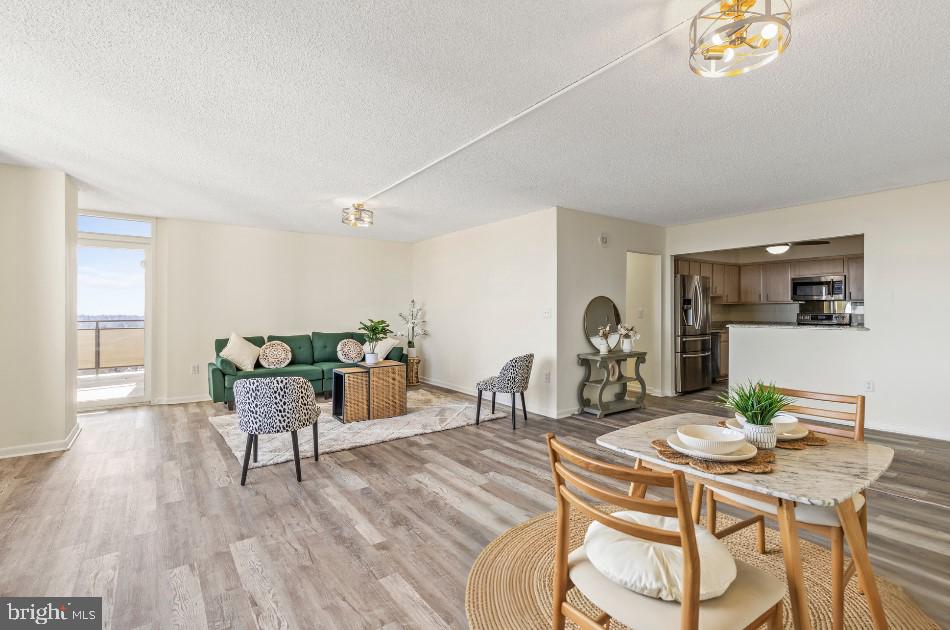 RIDGELY TOWSON CENTER - Residential