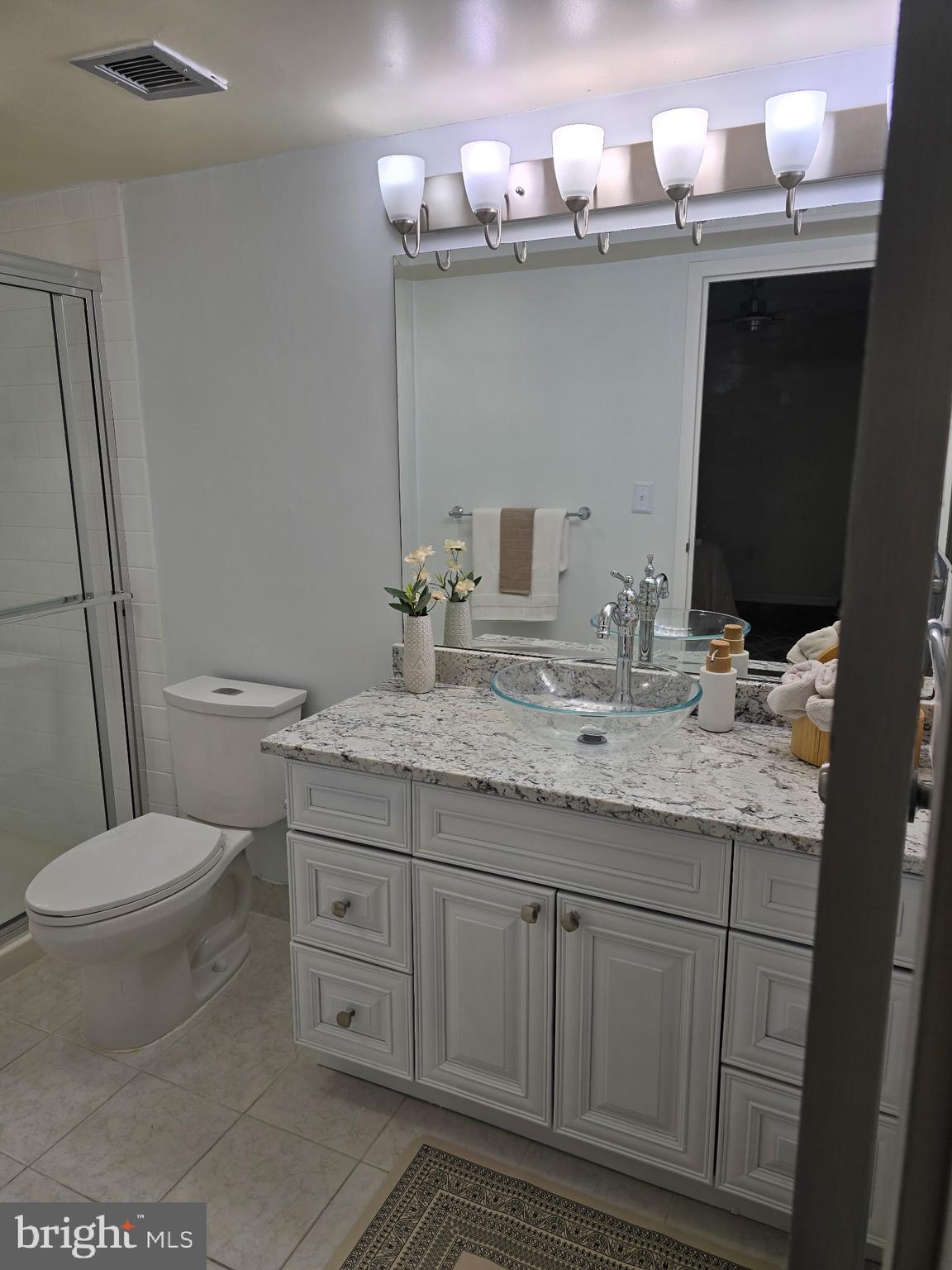 RIDGELY TOWSON CENTER - Residential