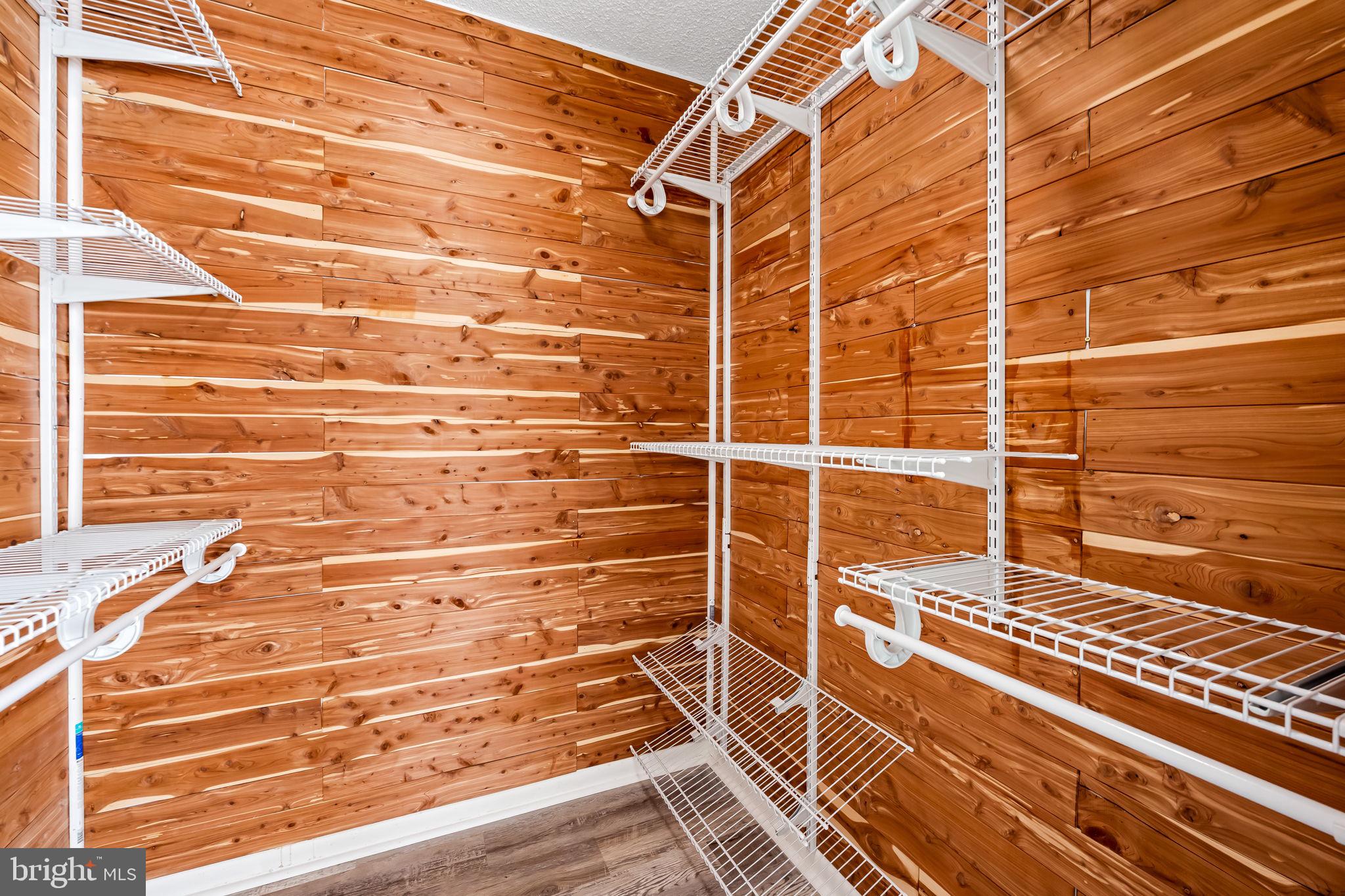 RIDGELY TOWSON CENTER - Residential