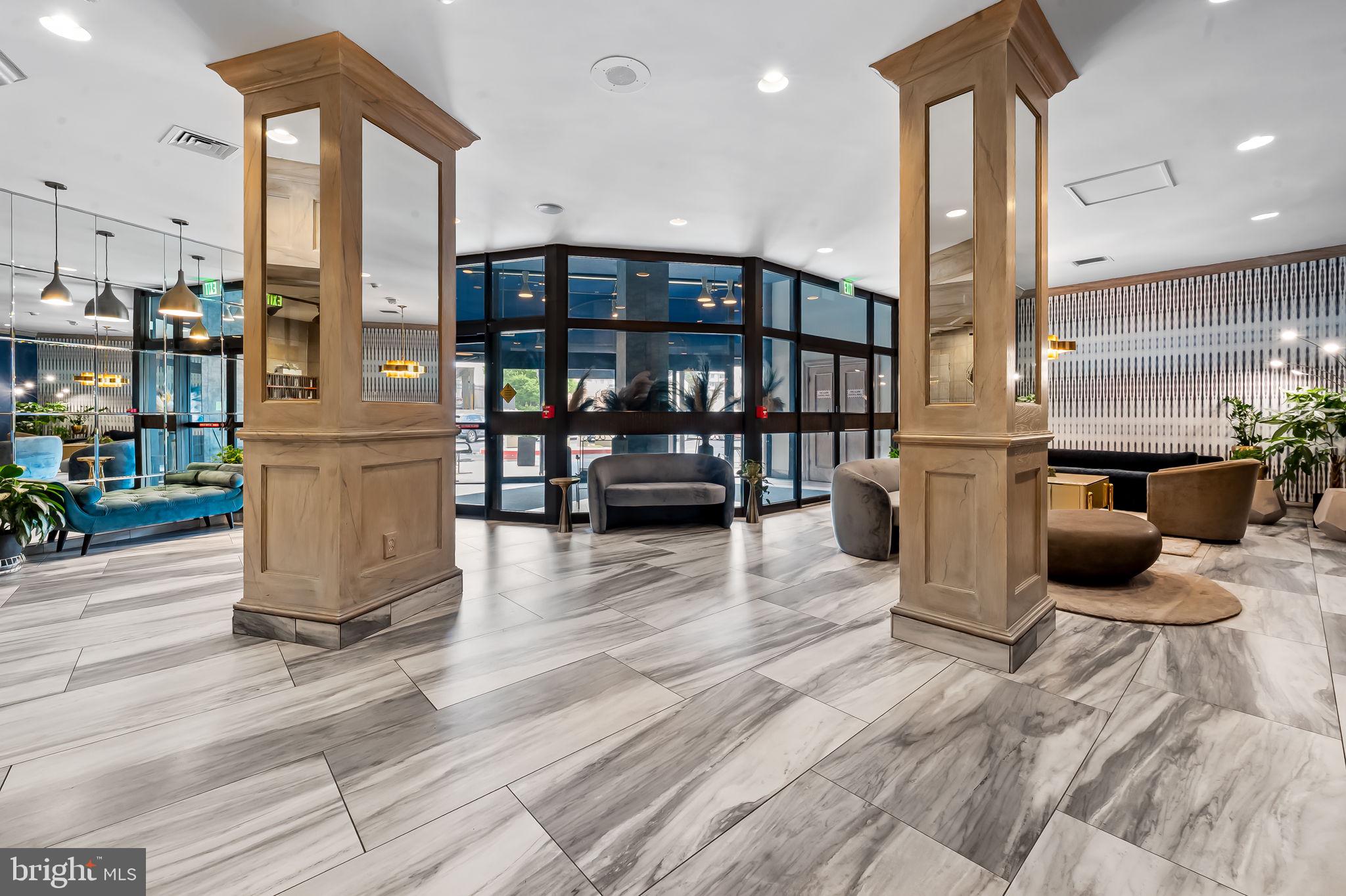 RIDGELY TOWSON CENTER - Residential