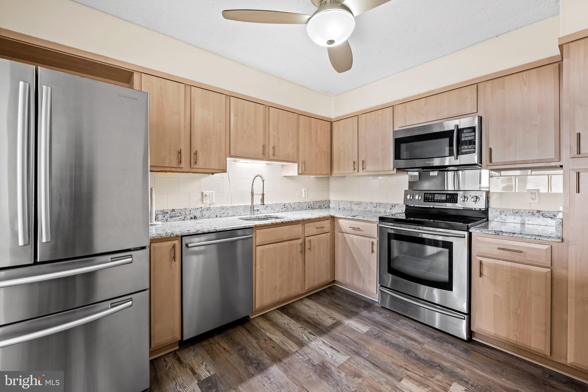 RIDGELY TOWSON CENTER - Residential