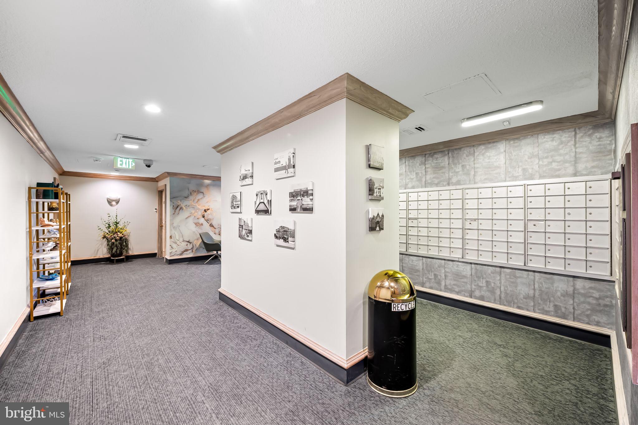 RIDGELY TOWSON CENTER - Residential