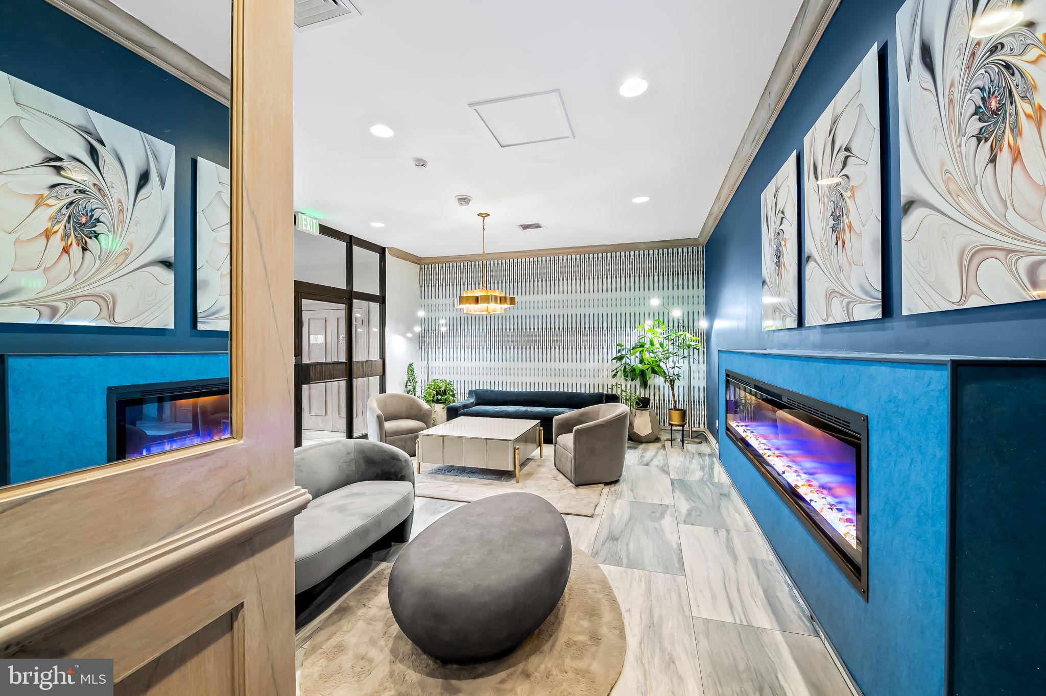 RIDGELY TOWSON CENTER - Residential