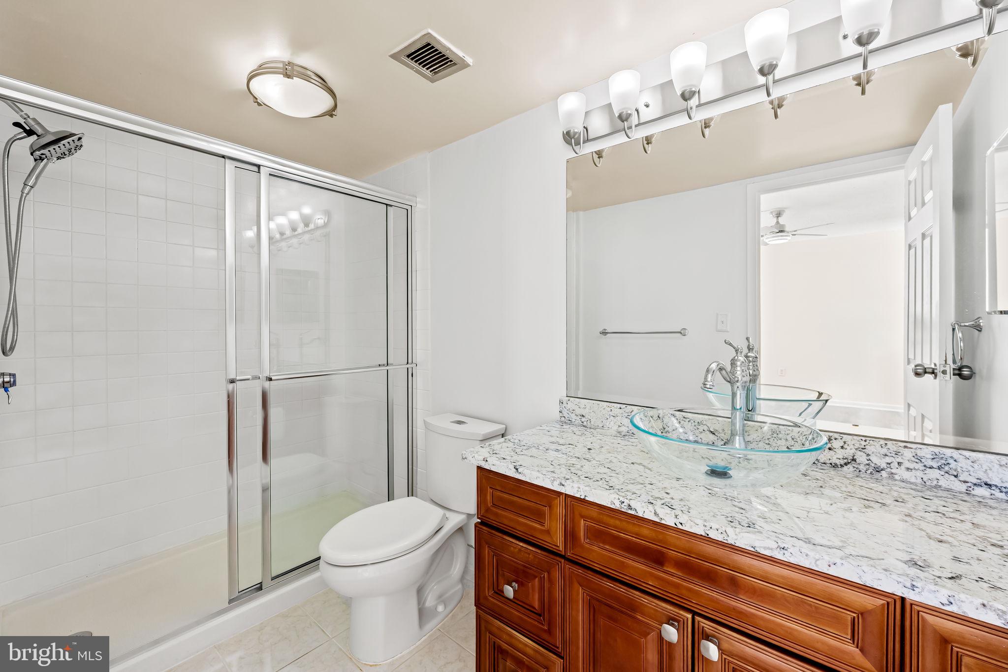 RIDGELY TOWSON CENTER - Residential