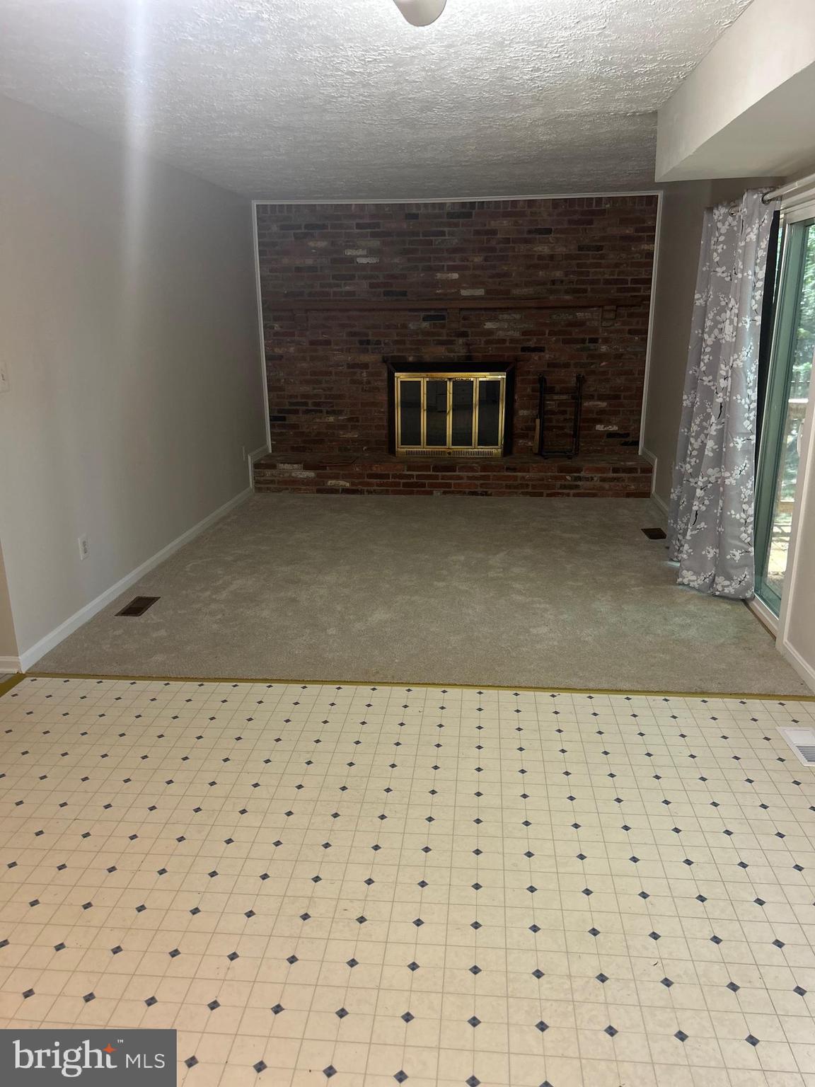 BLACKWALNUT COVE - Residential Lease