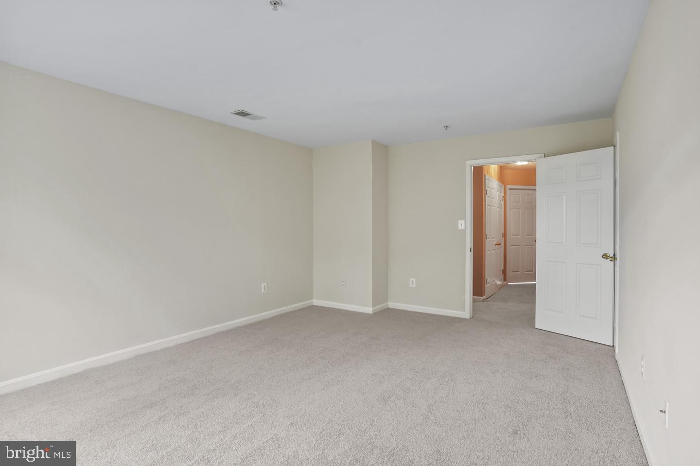 RUSSETT - Residential Lease