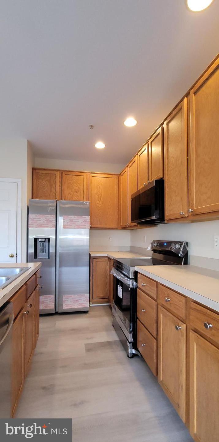 RUSSETT - Residential Lease