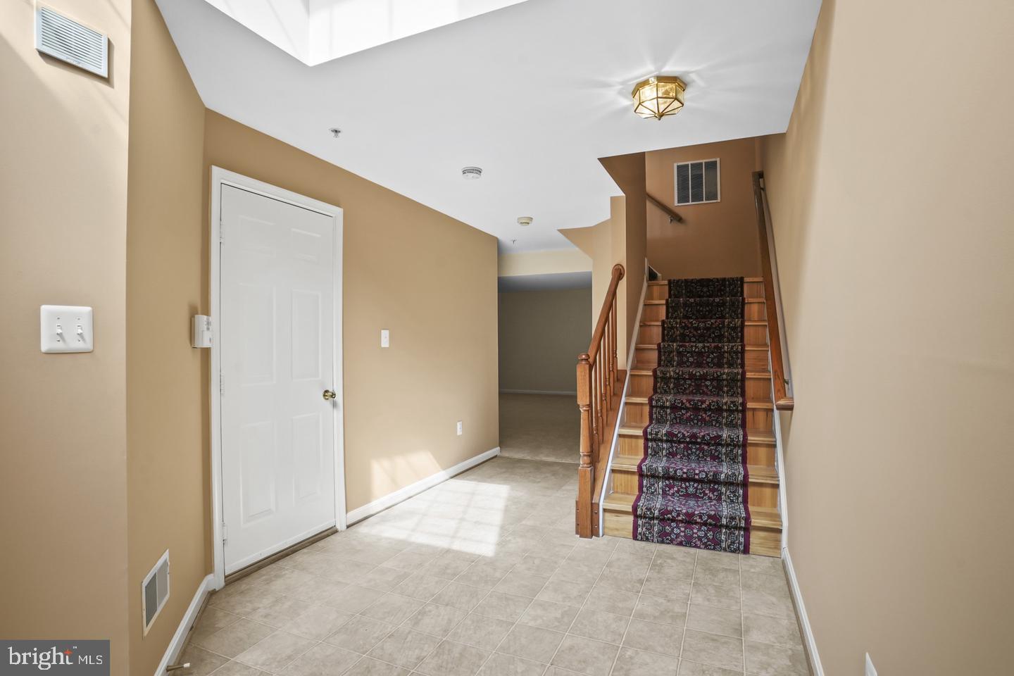 RUSSETT - Residential Lease