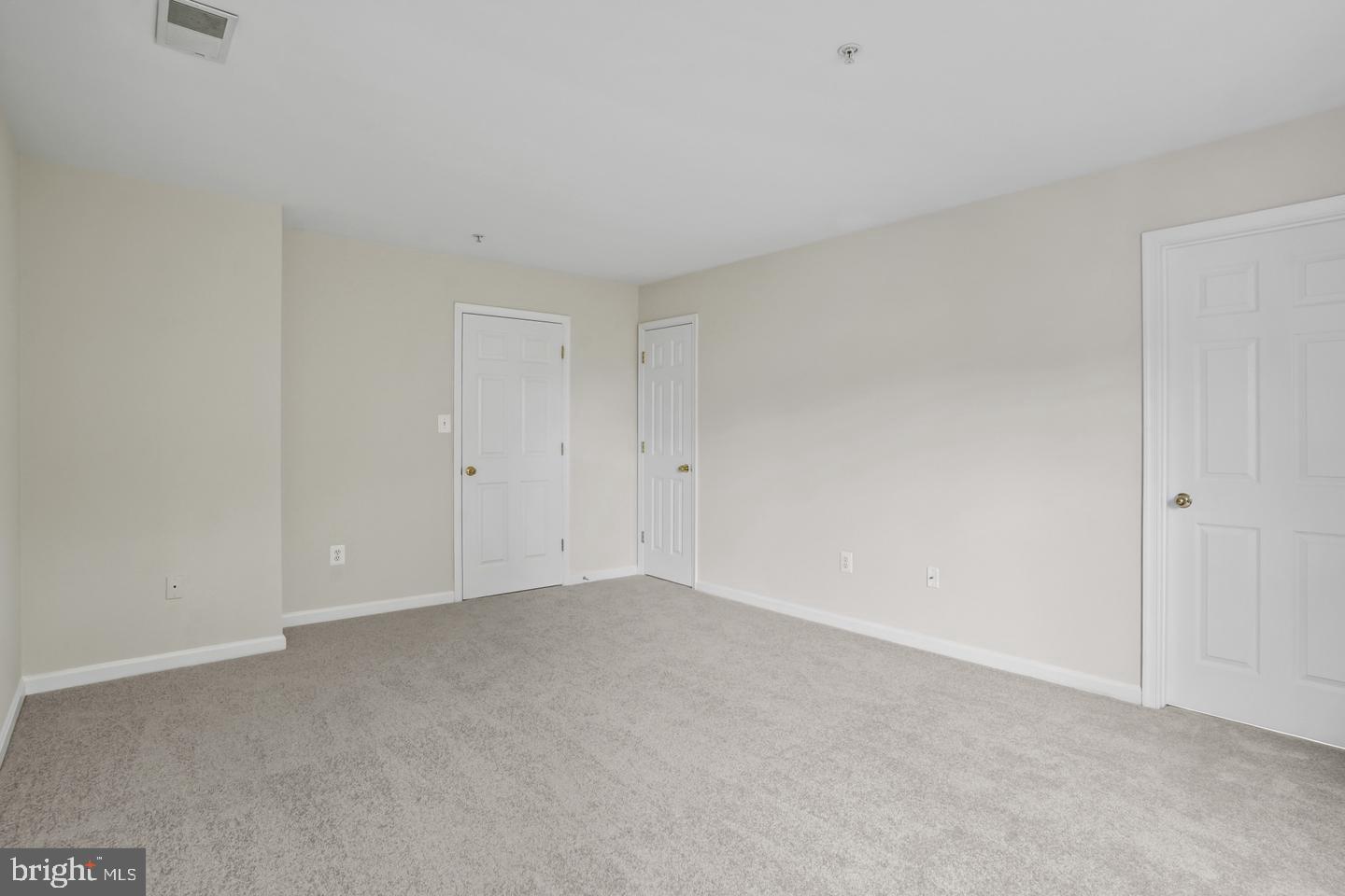 RUSSETT - Residential Lease