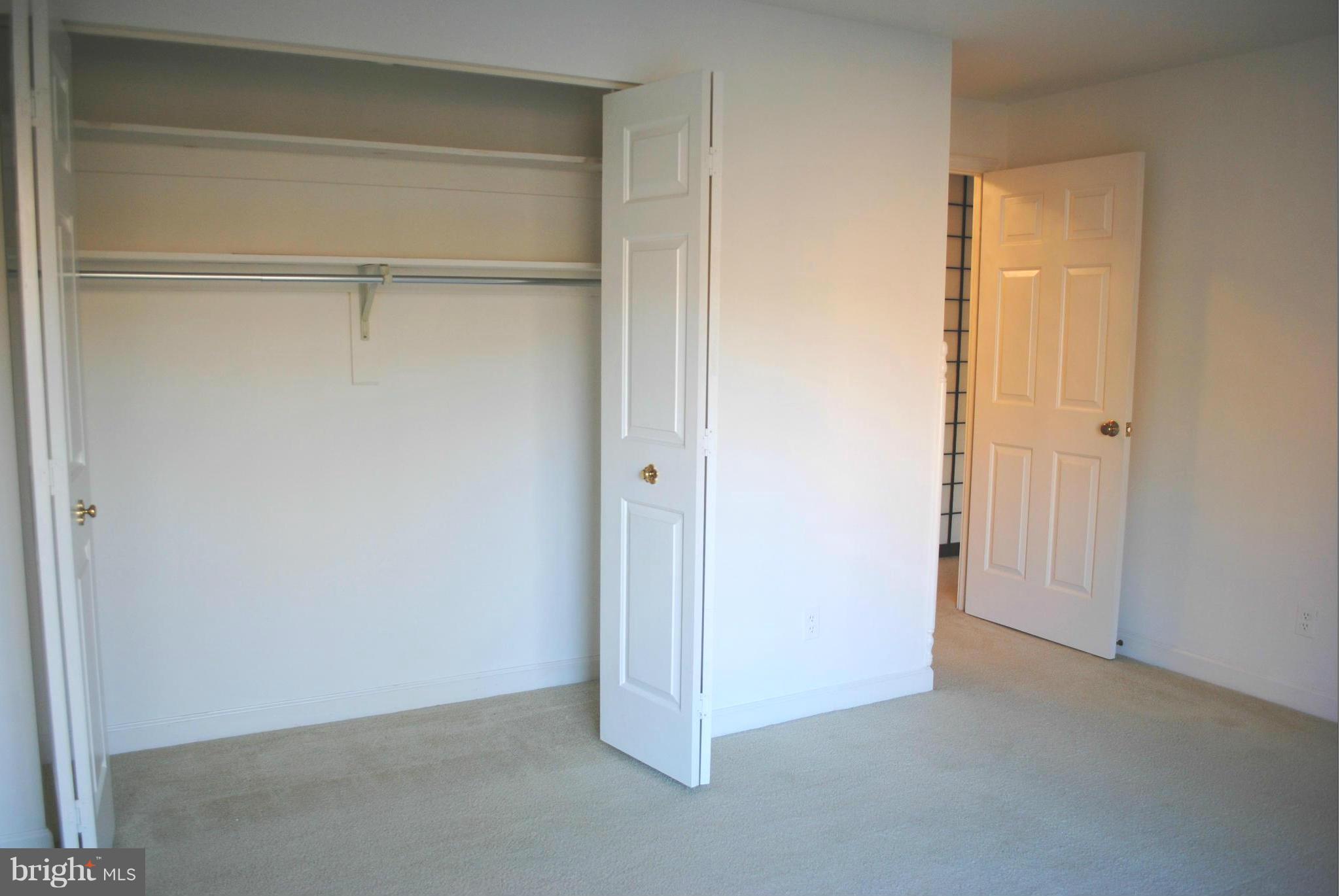 TOWSONGATE - Residential Lease