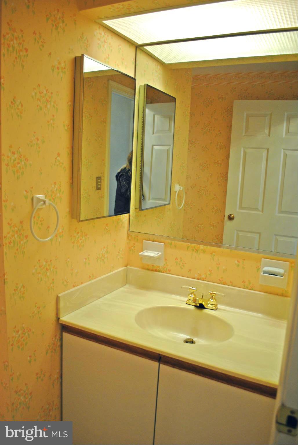 TOWSONGATE - Residential Lease