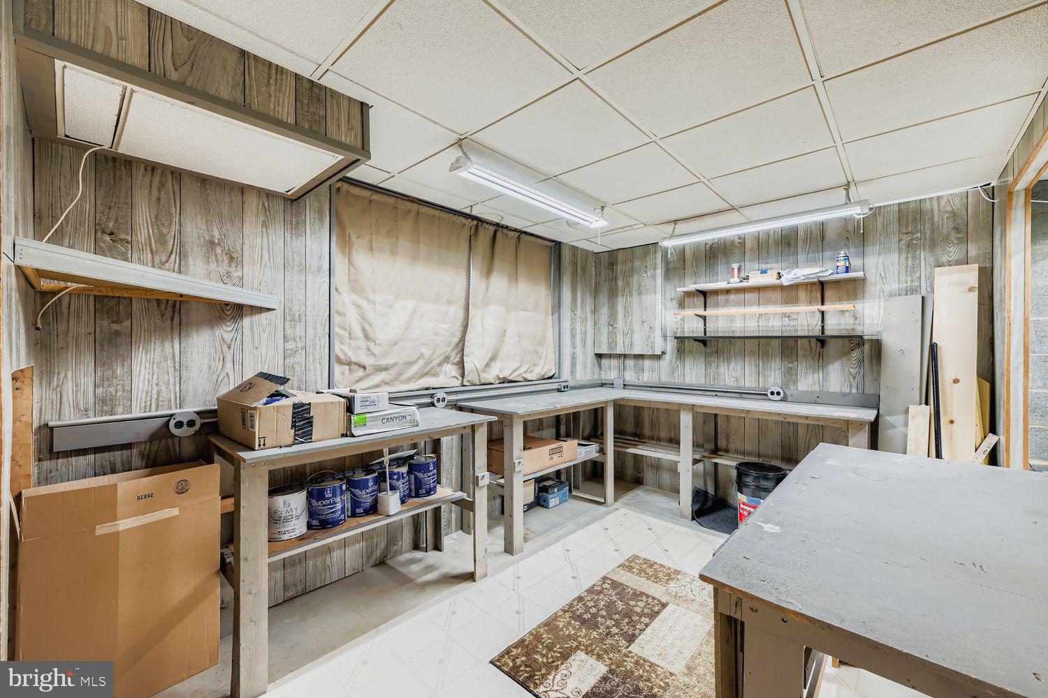 CARLTON SQUARE - Residential