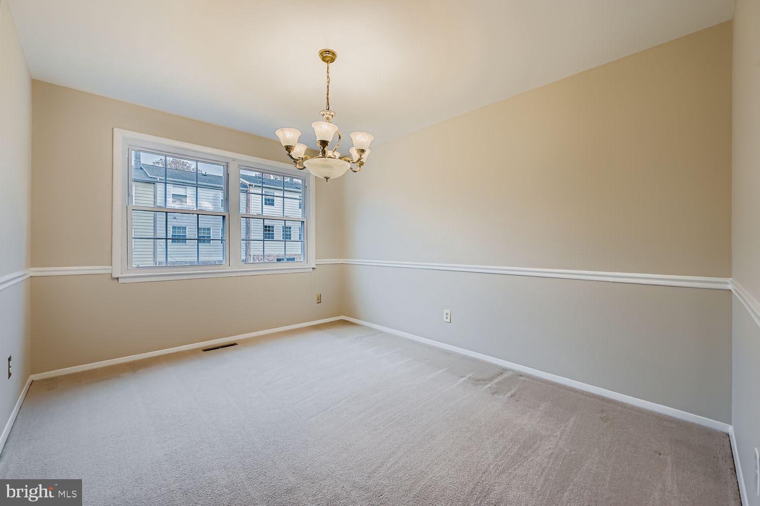 CARLTON SQUARE - Residential