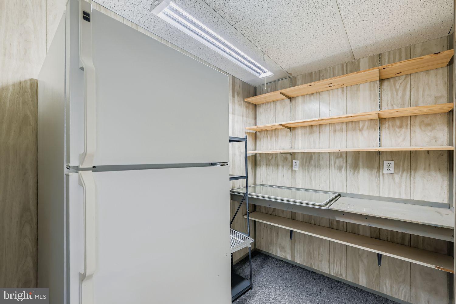 CARLTON SQUARE - Residential