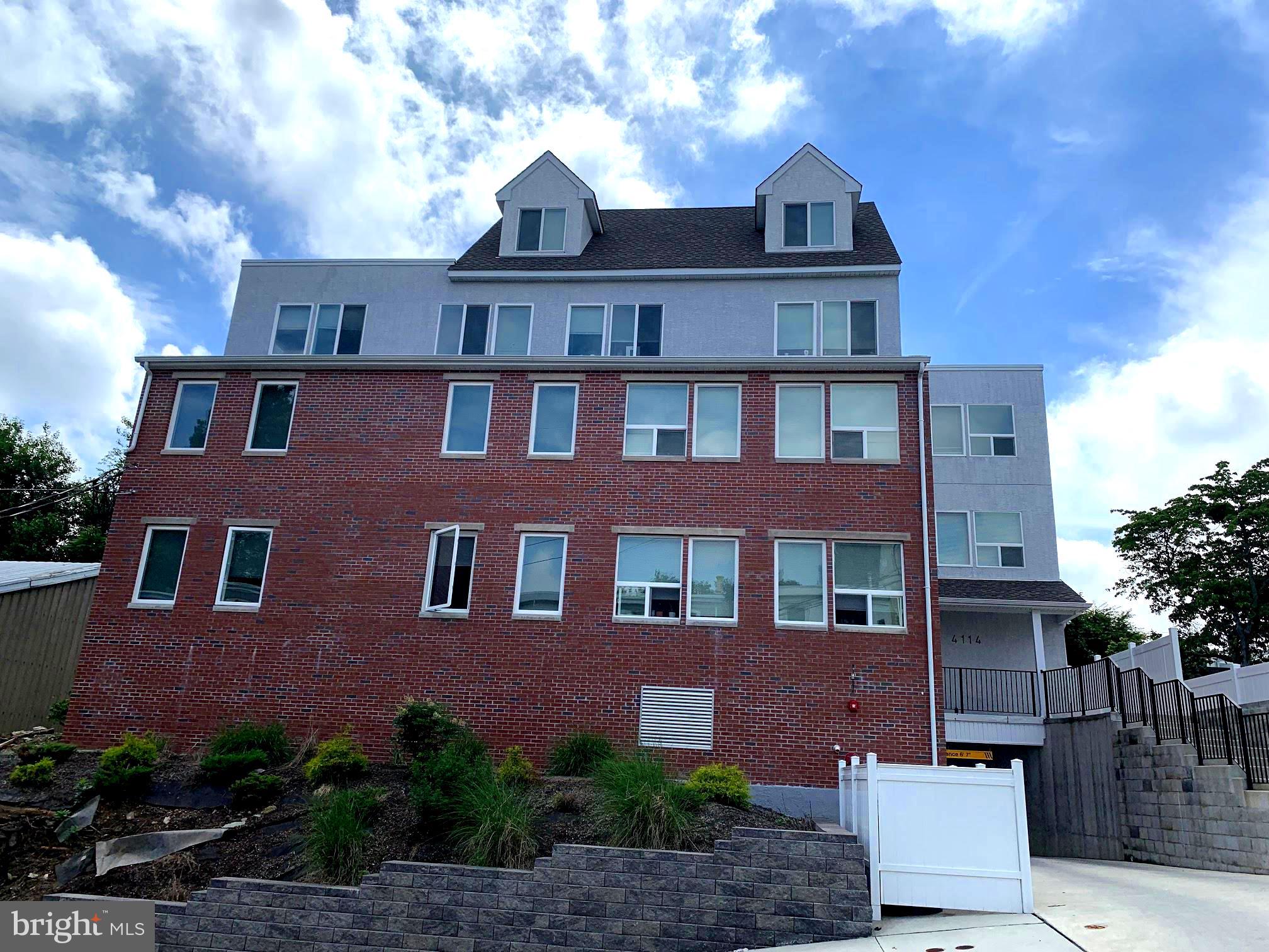 ROXBOROUGH - Residential Lease