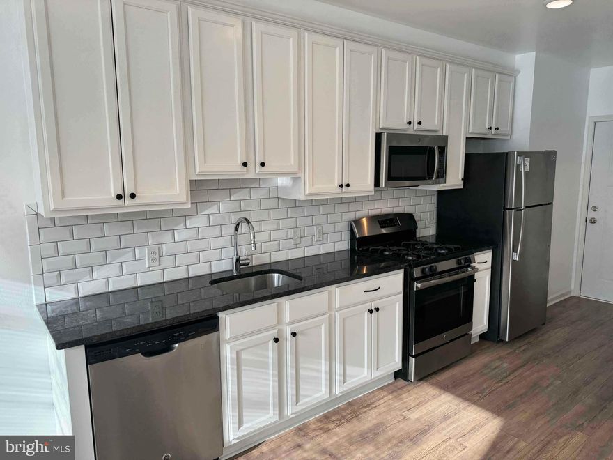 Available NOW! Spacious 2-bedroom/2-bath apartment home on a desirable block in Roxborough-Manayunk.  Conveniently located close to shopping, dining, and public transit, your new home features easy to clean wood laminate flooring, stainless steel appliances, in unit washer/dryer, and oversized windows for great natural light. Pet friendly with no additional charge - written permission is required. Tenants are responsible for their own gas, electric, and cable, and a $35 monthly flat water fee.  Reserved garage parking is available for an additional charge of $115 monthly. This home will NOT last - apply today!

**Leasing Special** One month free on a 13+ lease agreement. Last month's rent not required for well-qualified applicants!