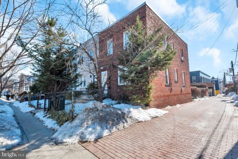 1016 IRVING STREET NW WASHINGTON DC 20010