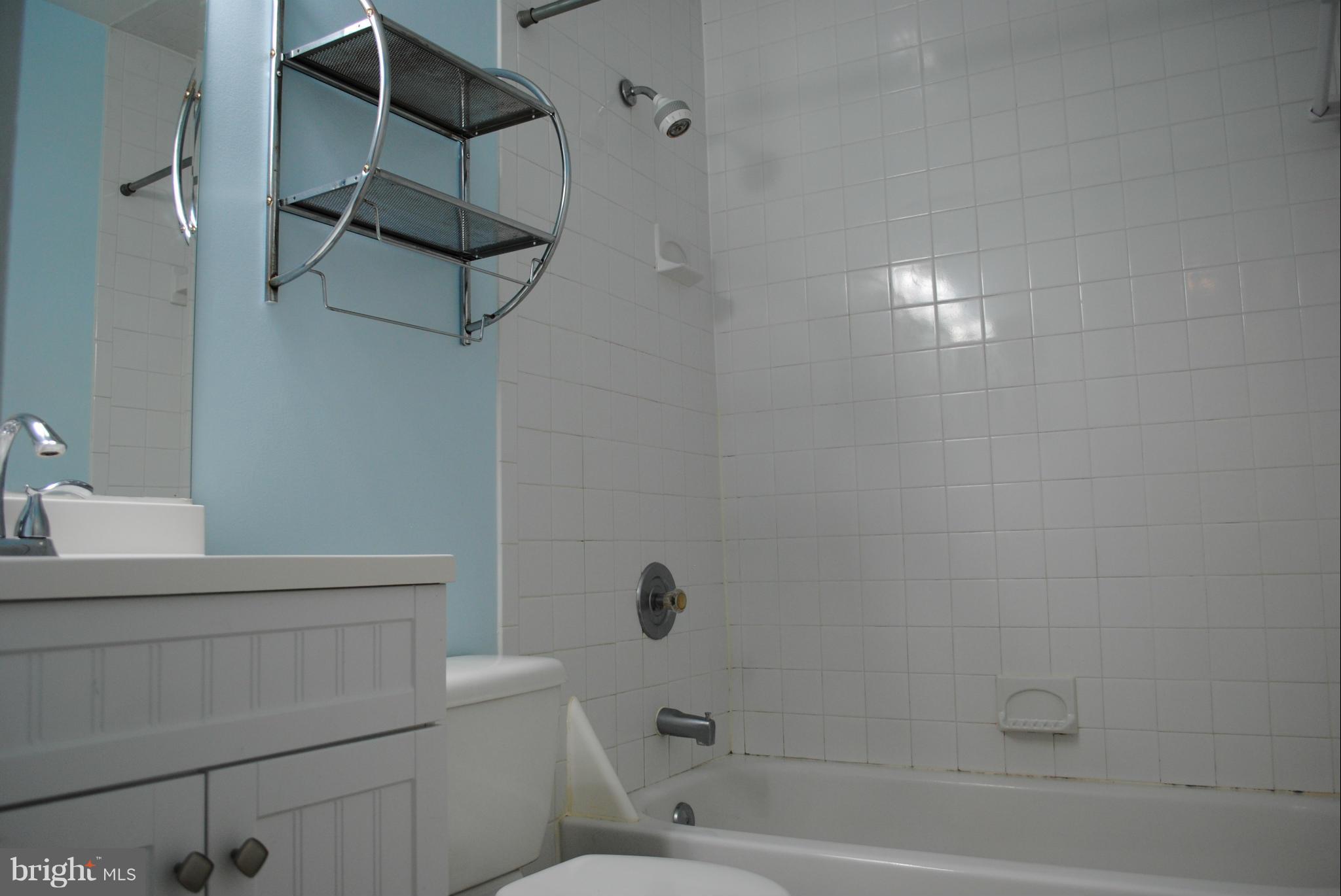 THE WESTERLIES - Residential Lease