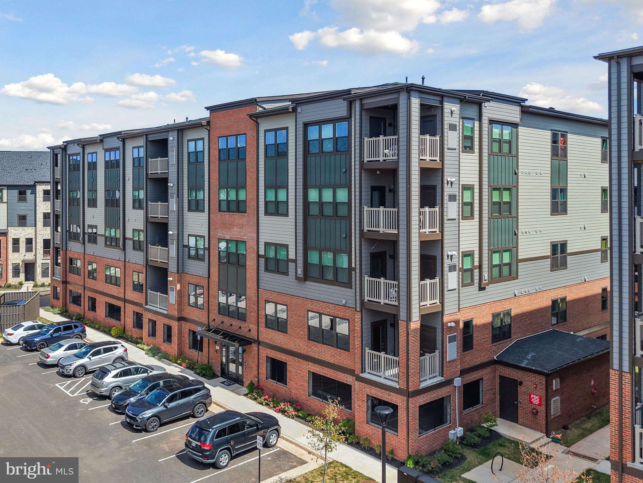 ELLIPSE AT WESTFIELDS - Residential