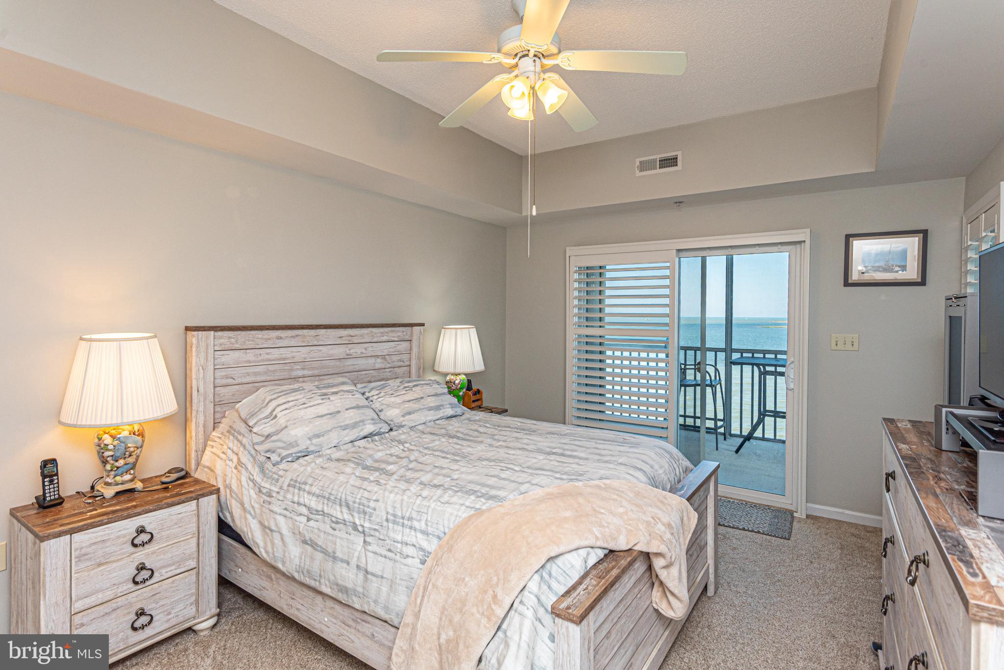 HARBOUR LIGHT CONDOS - Residential