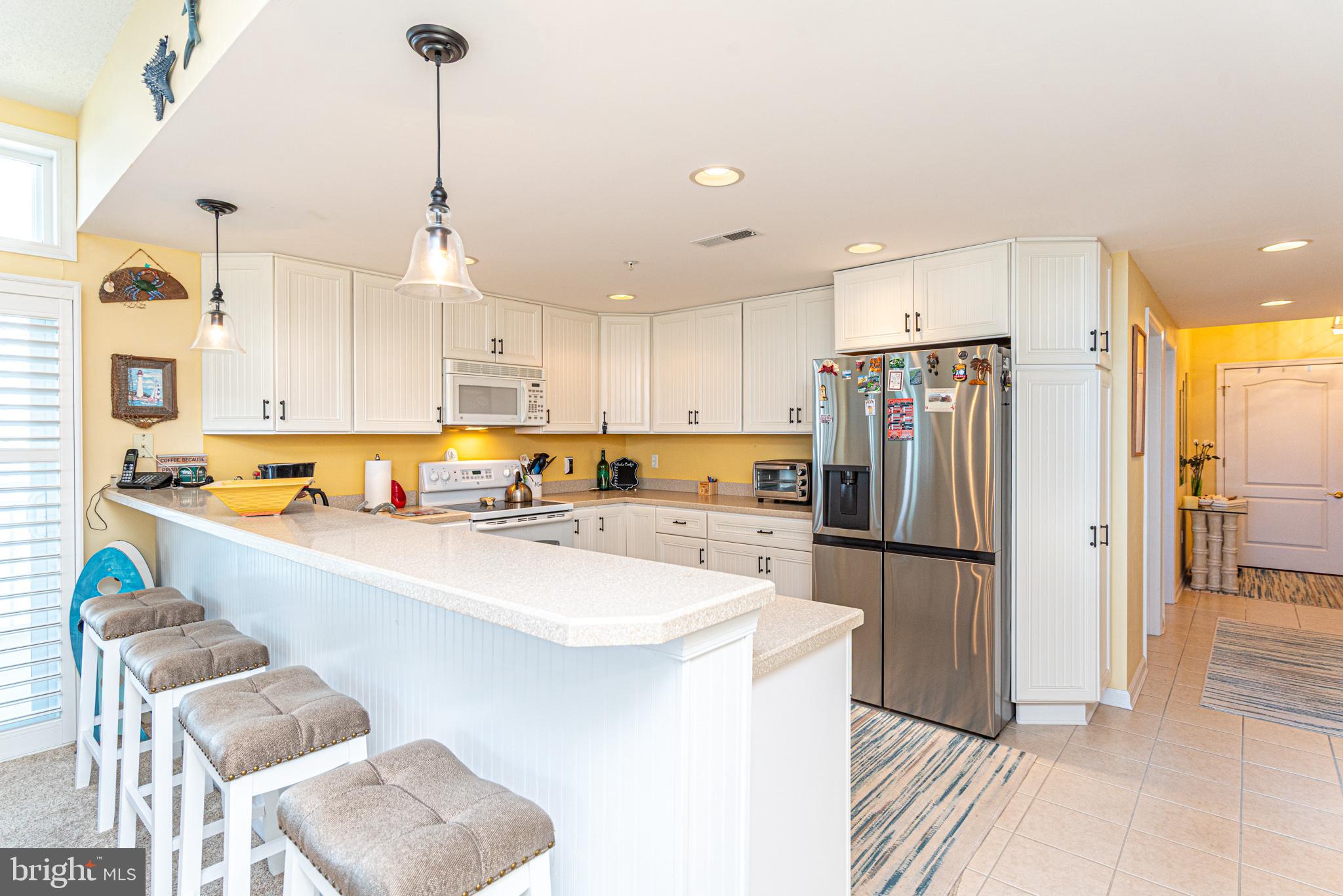 HARBOUR LIGHT CONDOS - Residential