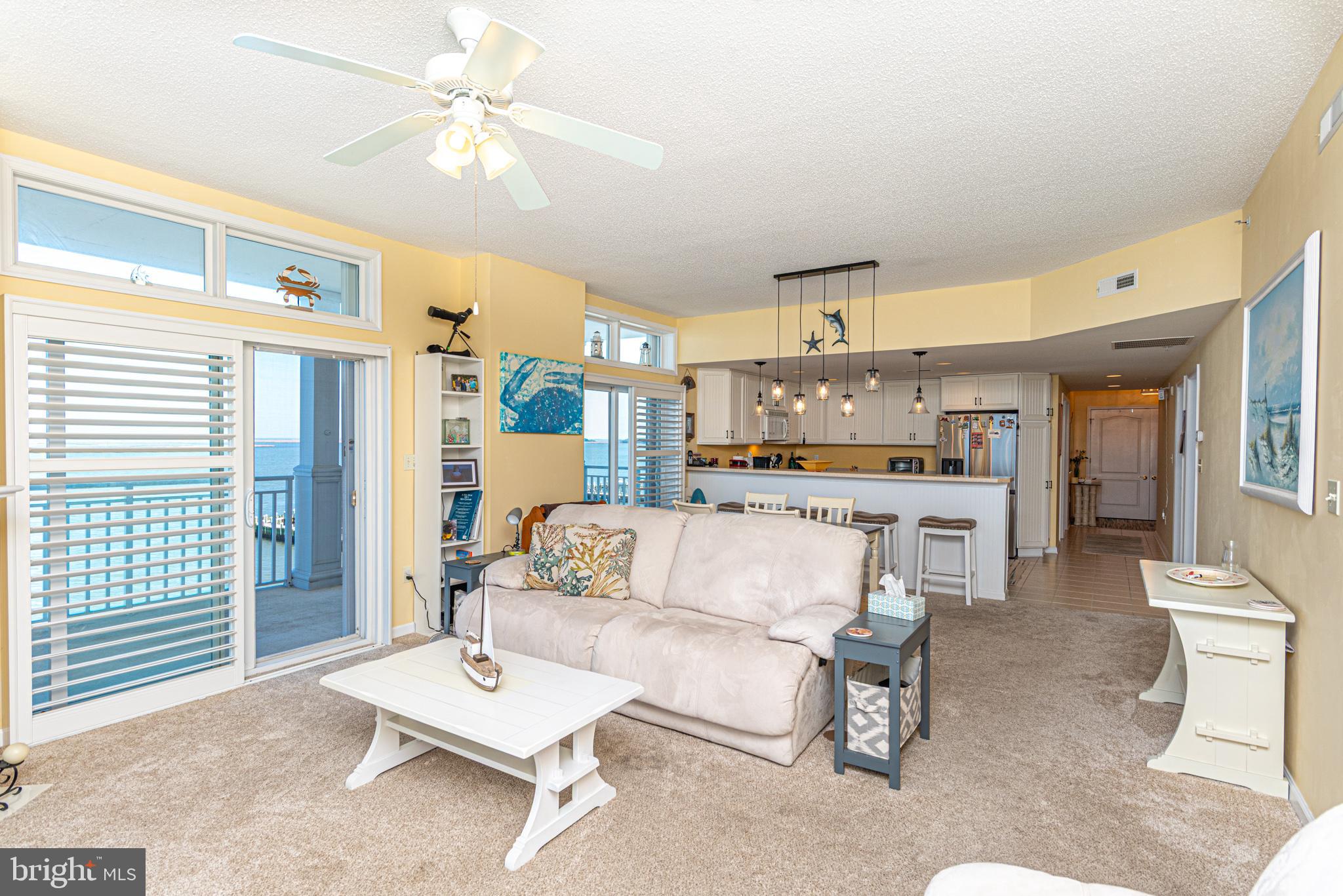 HARBOUR LIGHT CONDOS - Residential