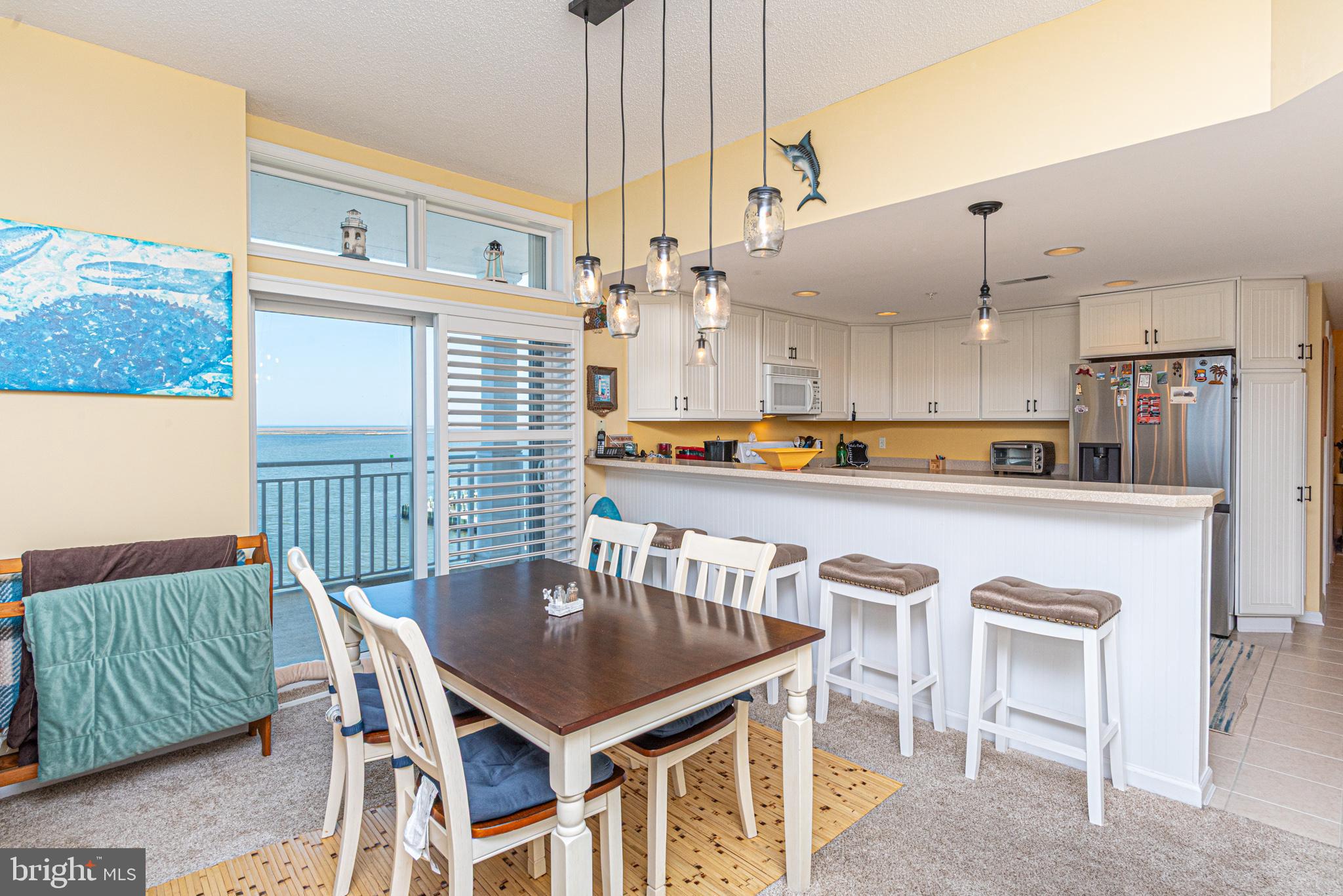 HARBOUR LIGHT CONDOS - Residential