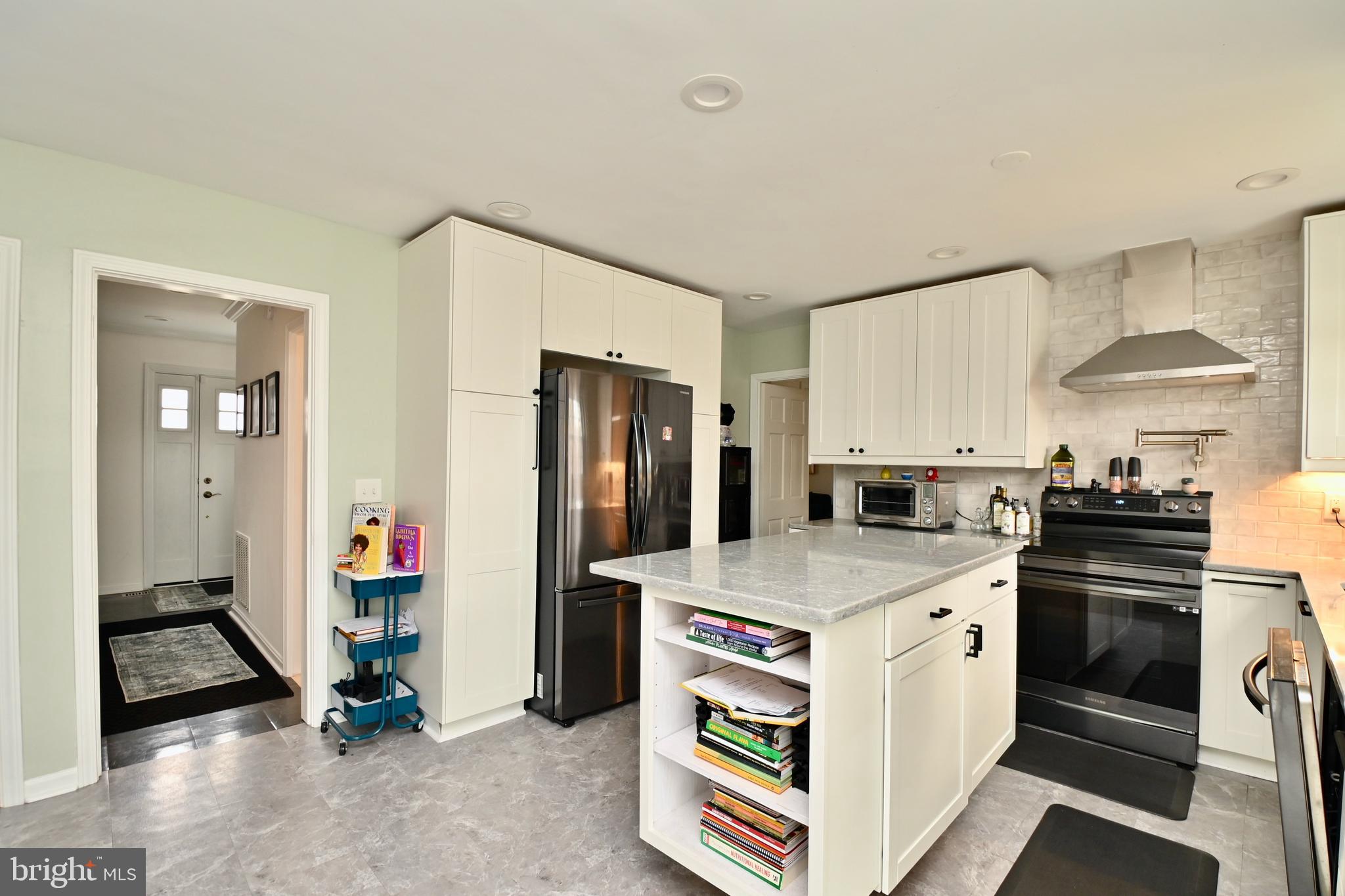 CHEVERLY GARDENS - Residential