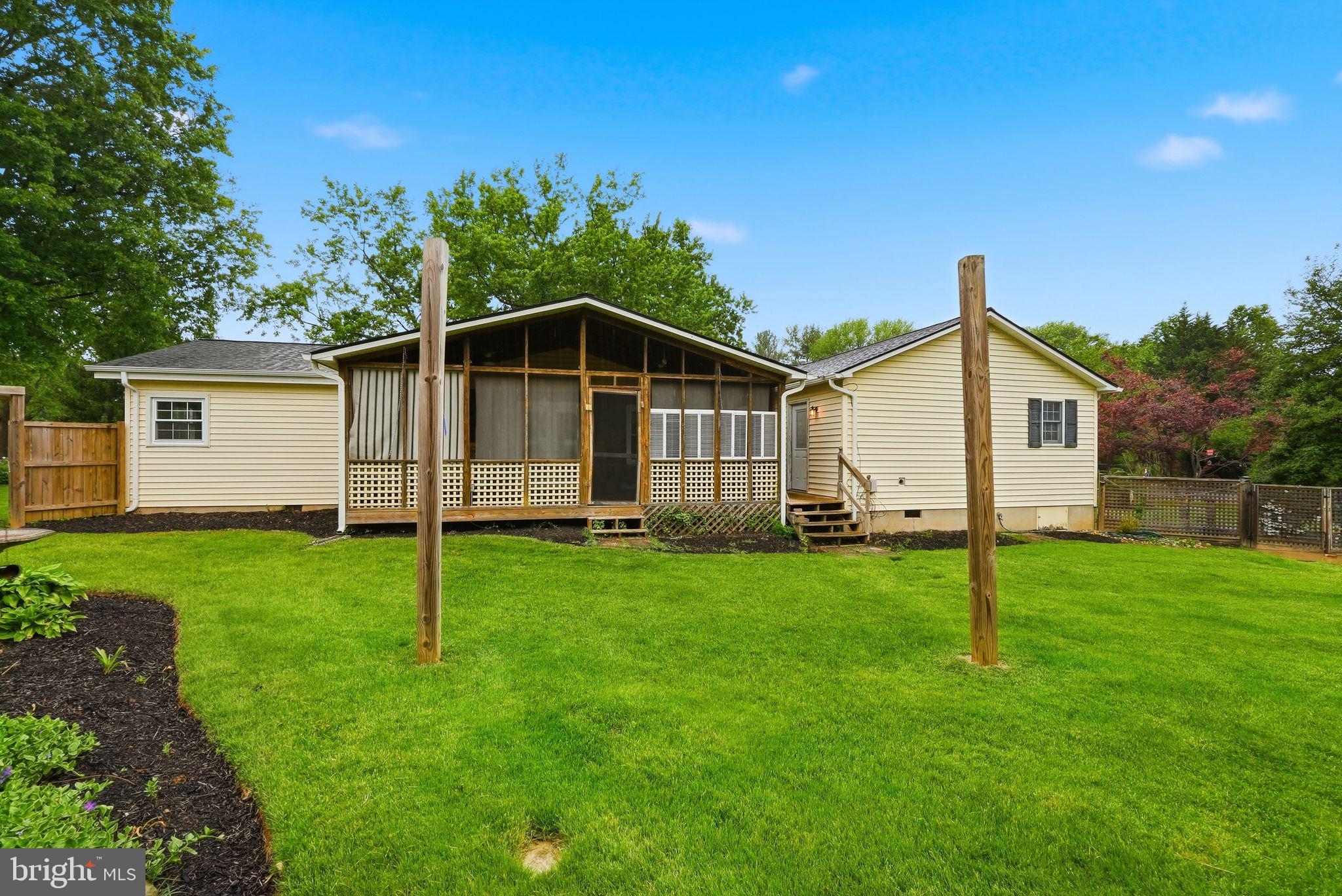 BROADVIEW ACRES - Residential