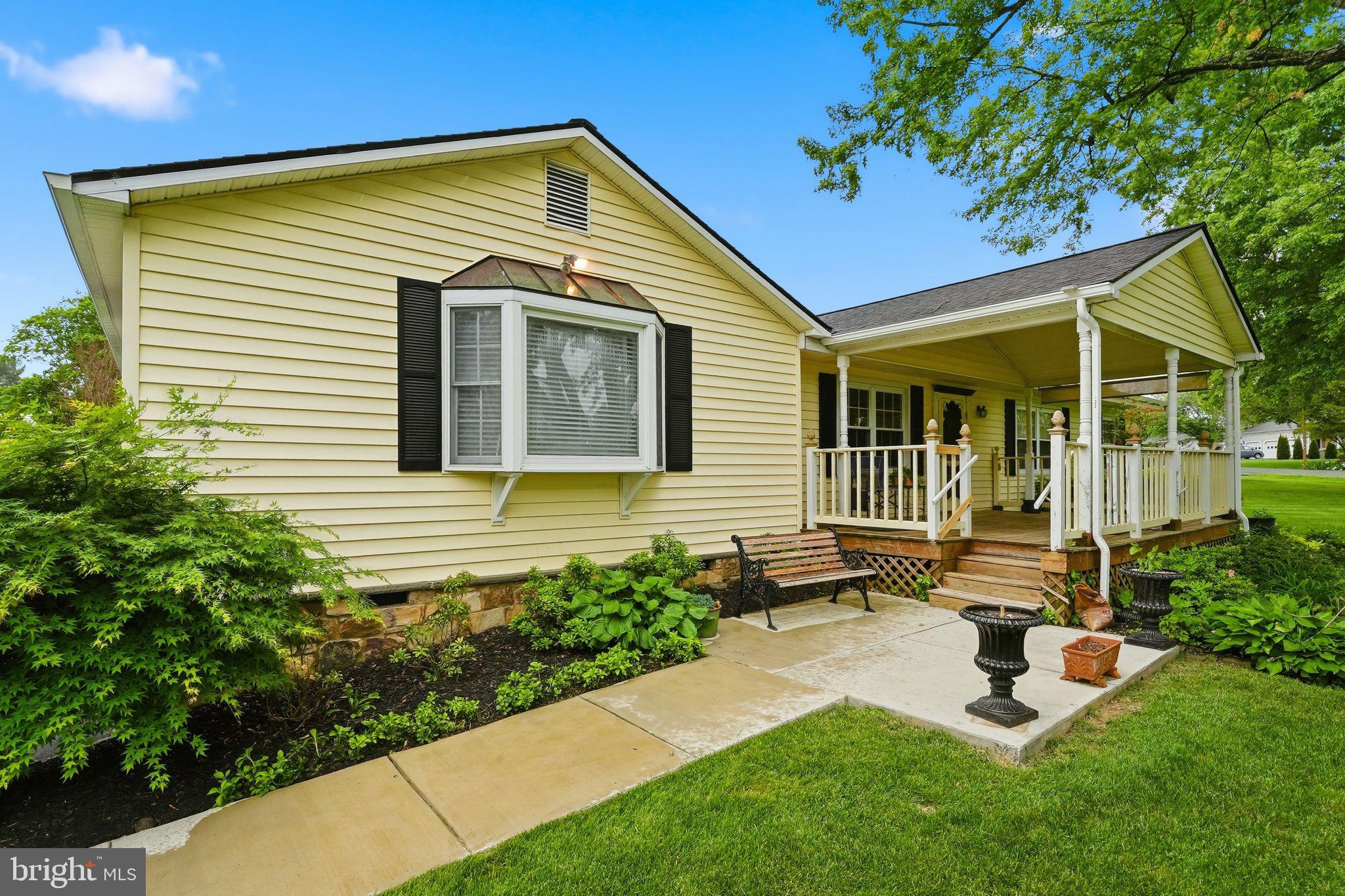 BROADVIEW ACRES - Residential