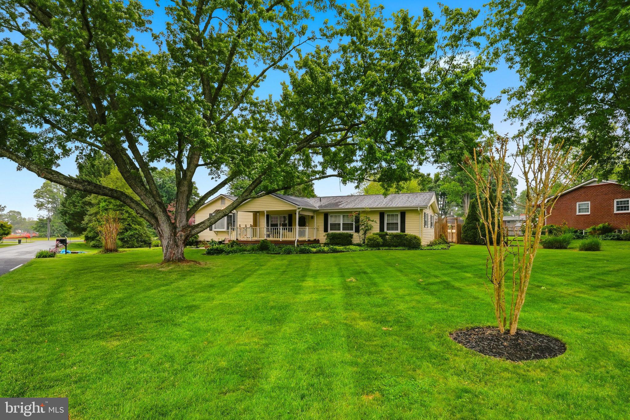 BROADVIEW ACRES - Residential