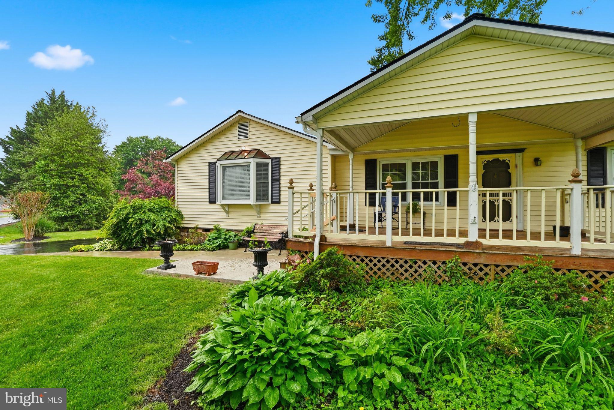 BROADVIEW ACRES - Residential