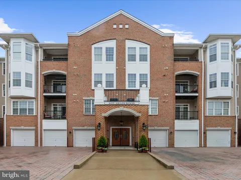 6155 Shadywood Road Unit 105, Elkridge, MD MLS: MDHW2053012