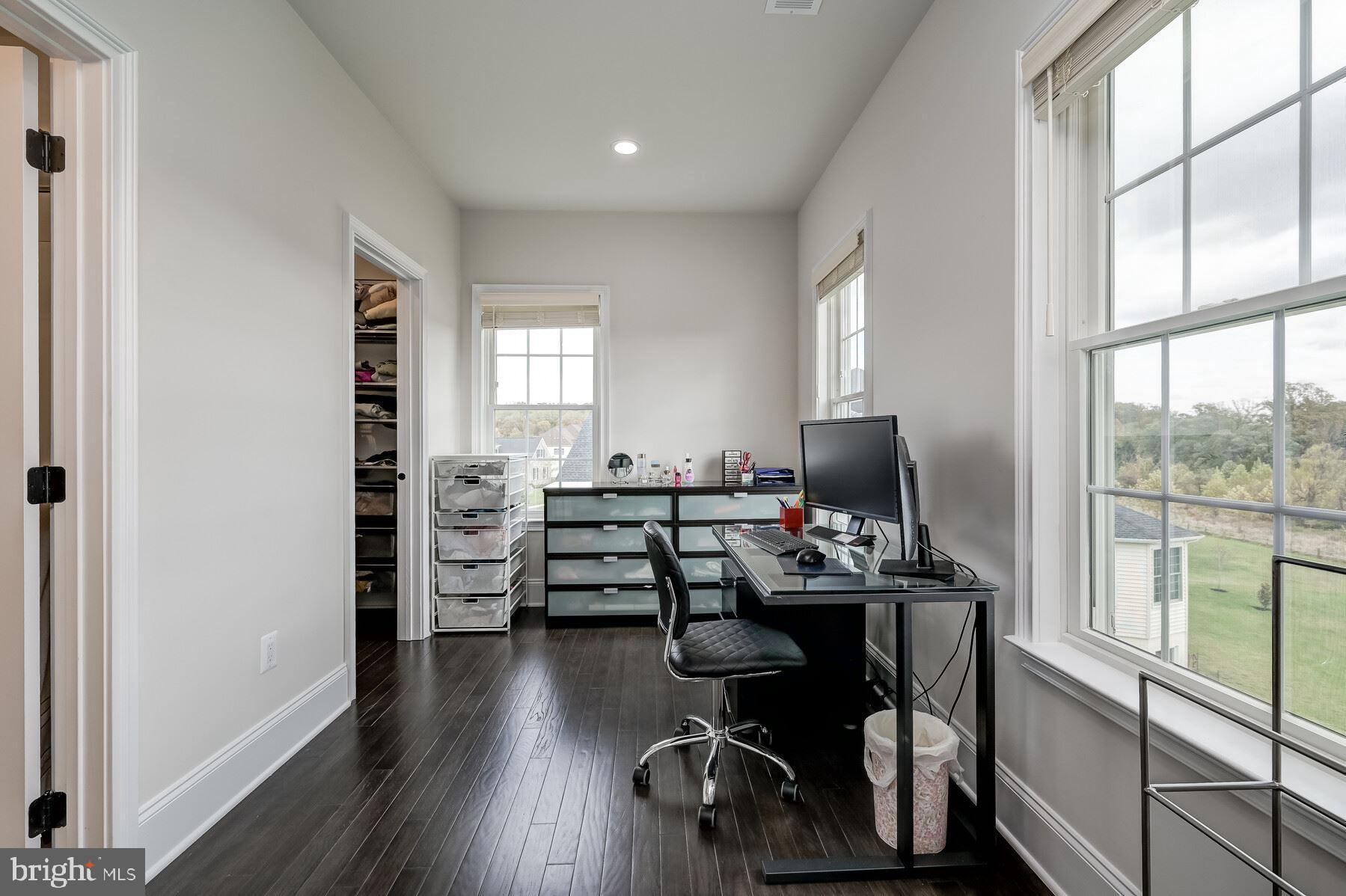 TROTTERS GLEN - Residential