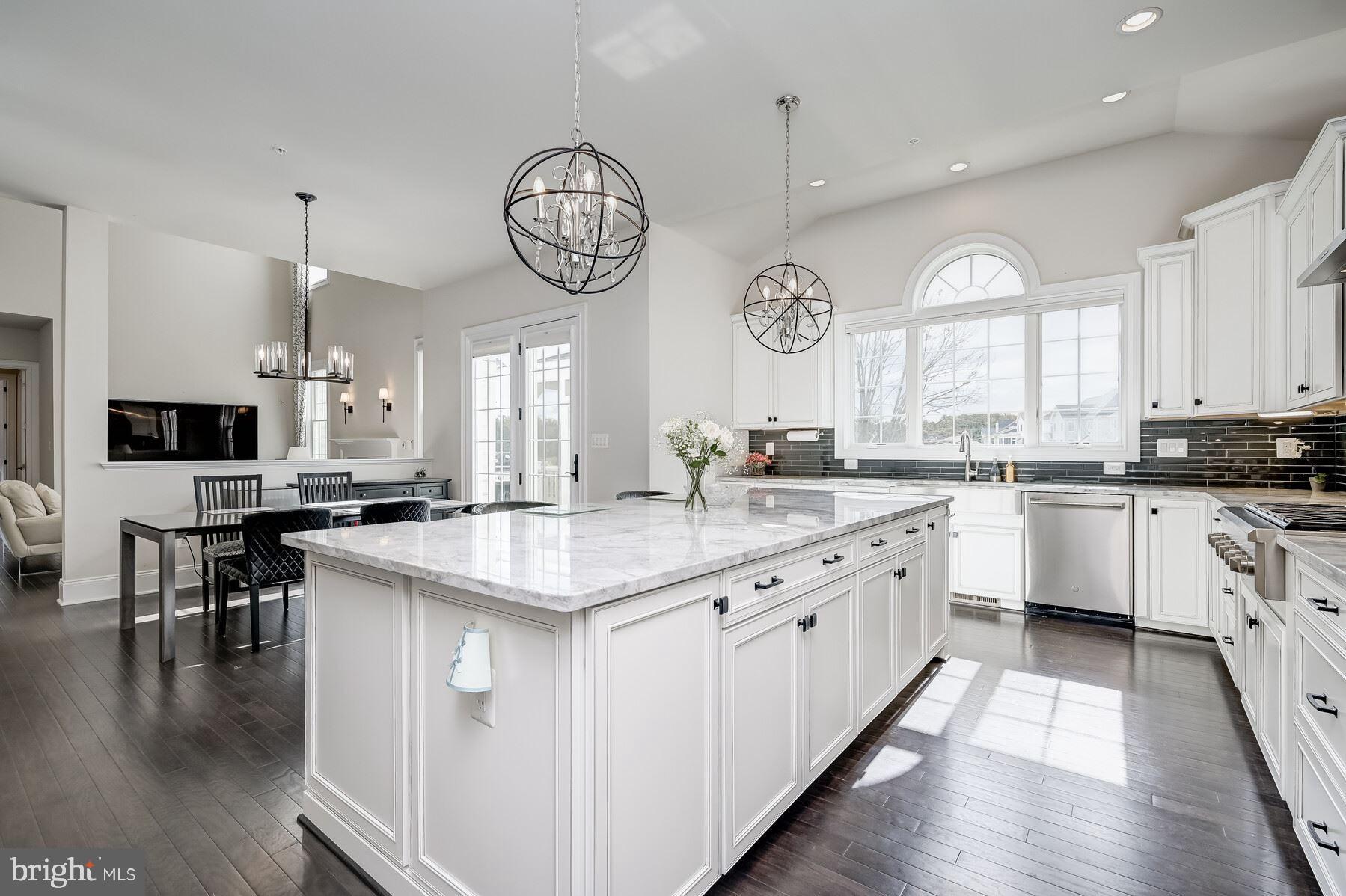 TROTTERS GLEN - Residential