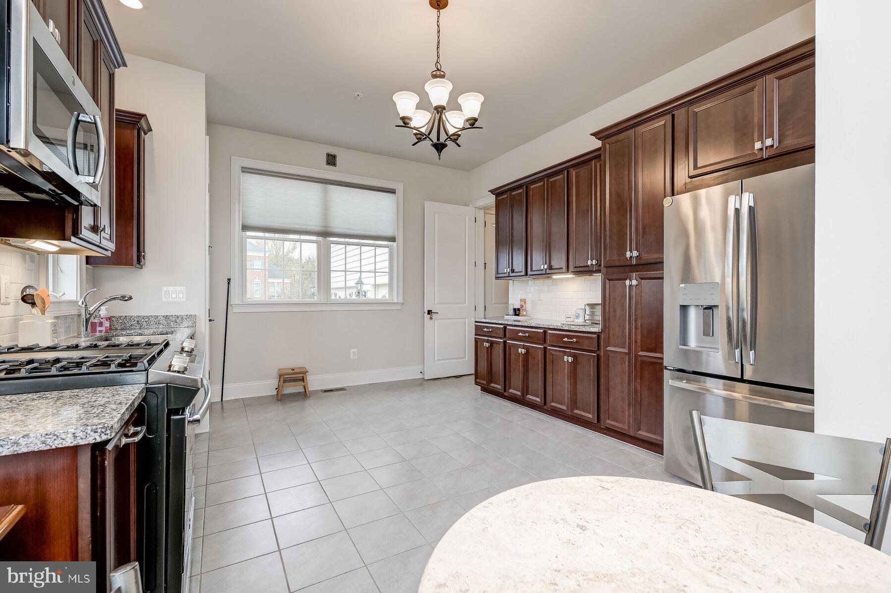 TROTTERS GLEN - Residential