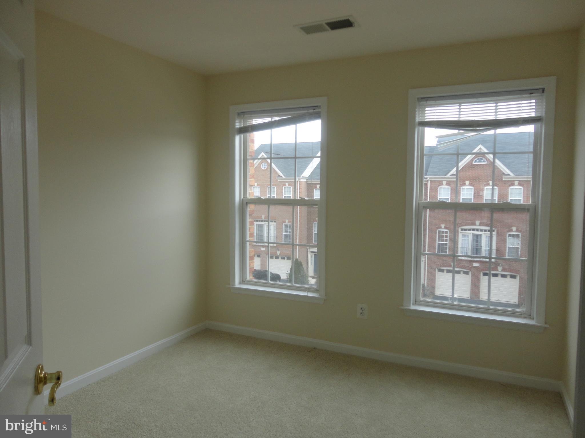 STONE RIDGE NORTH - Residential Lease