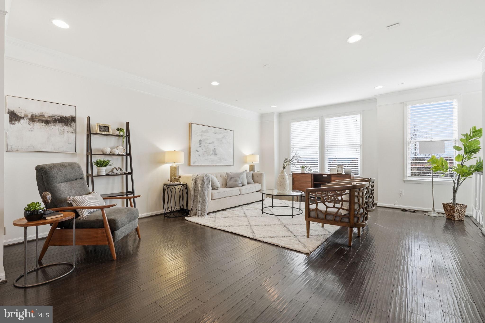 9193 CENTRAL GREEN STREET