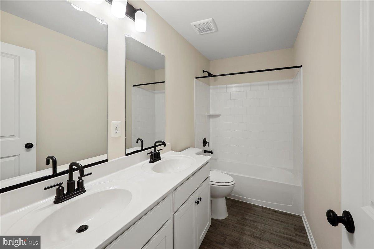 DILLON FARM - Residential