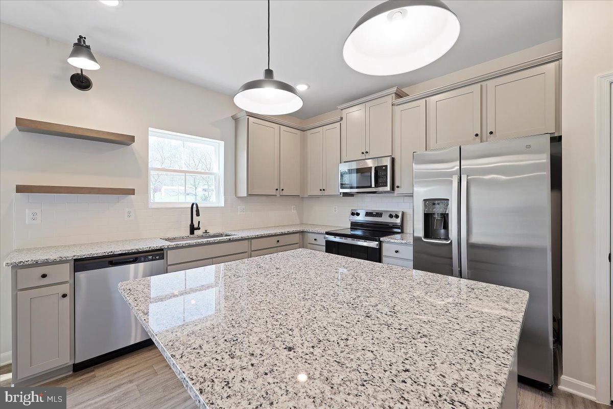 DILLON FARM - Residential