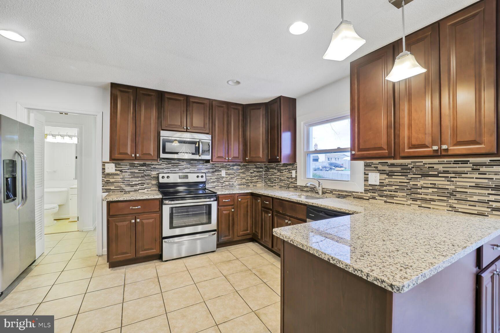 BROOKWOOD - Residential