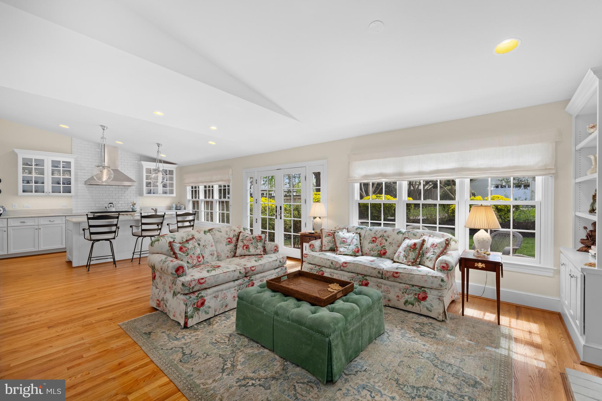 CHEVY CHASE VILLAGE - Residential