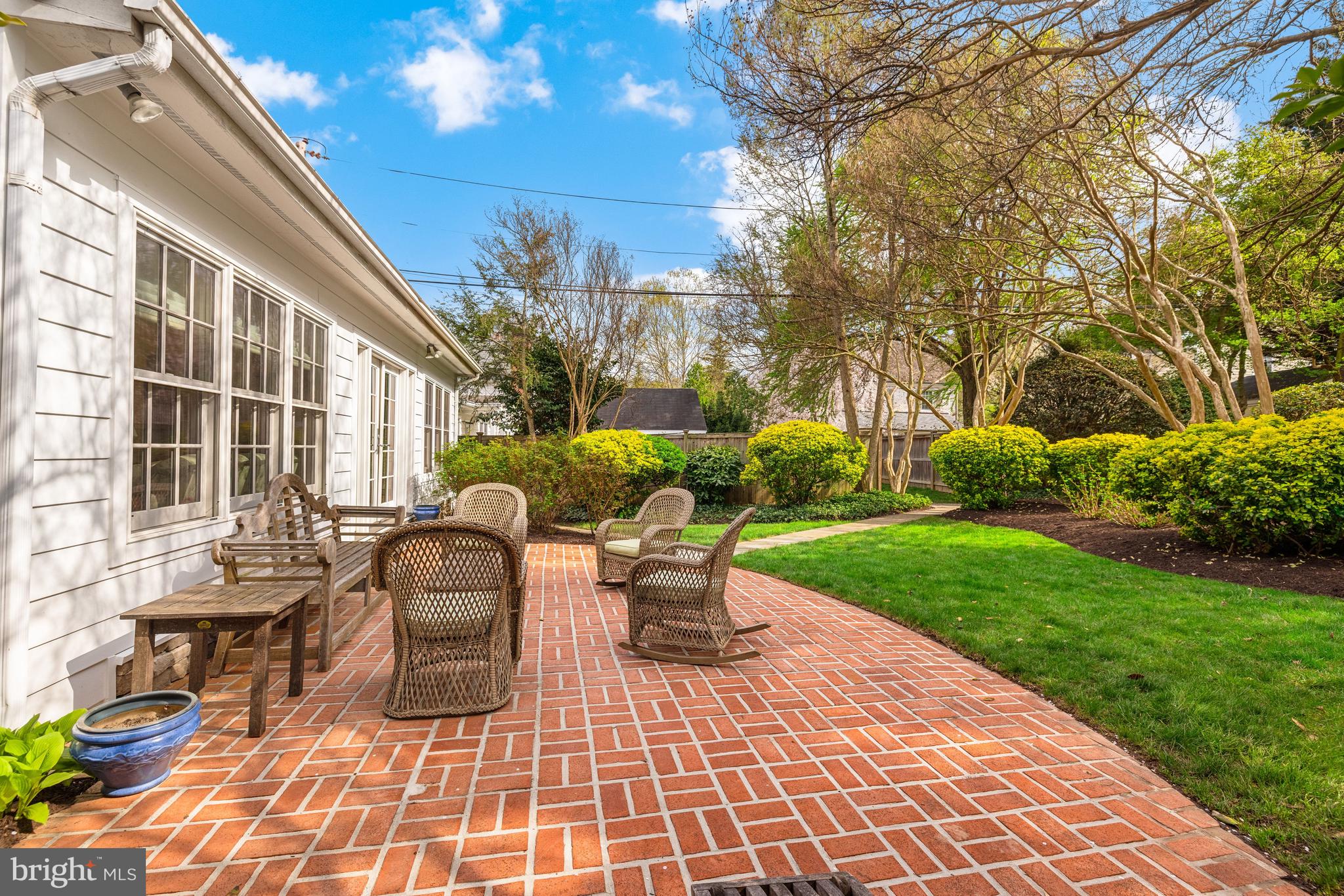 CHEVY CHASE VILLAGE - Residential