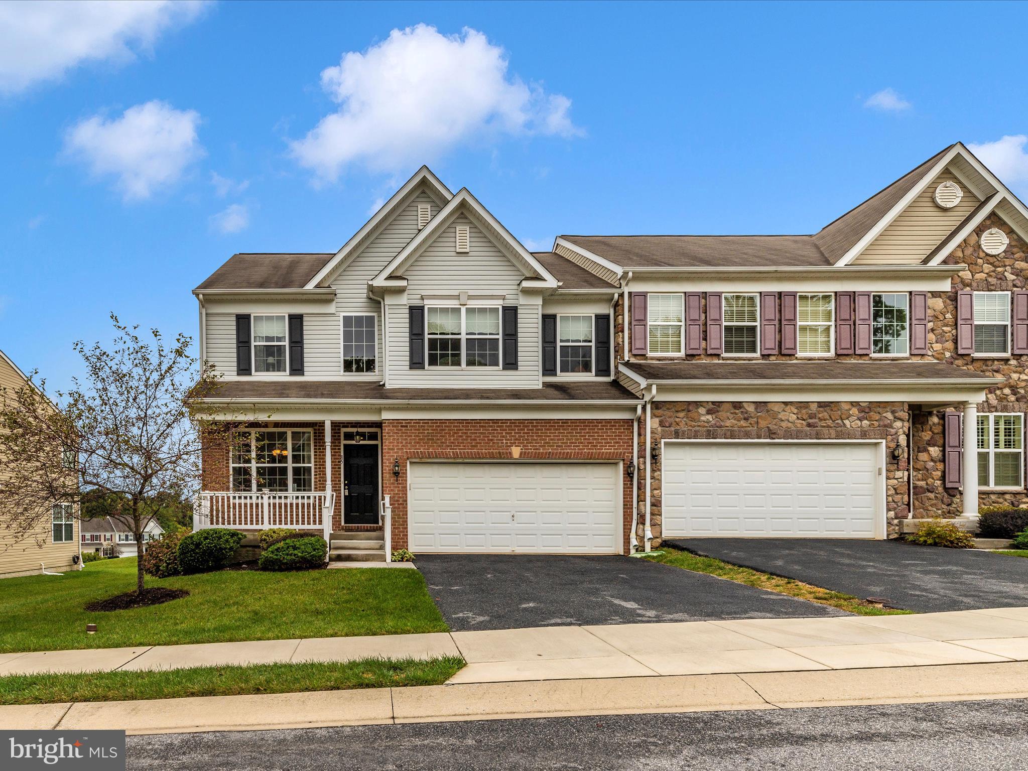 GREENVALE MEWS - Residential