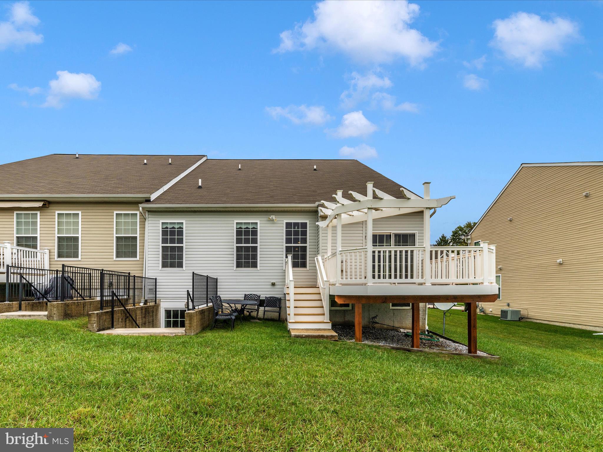 GREENVALE MEWS - Residential