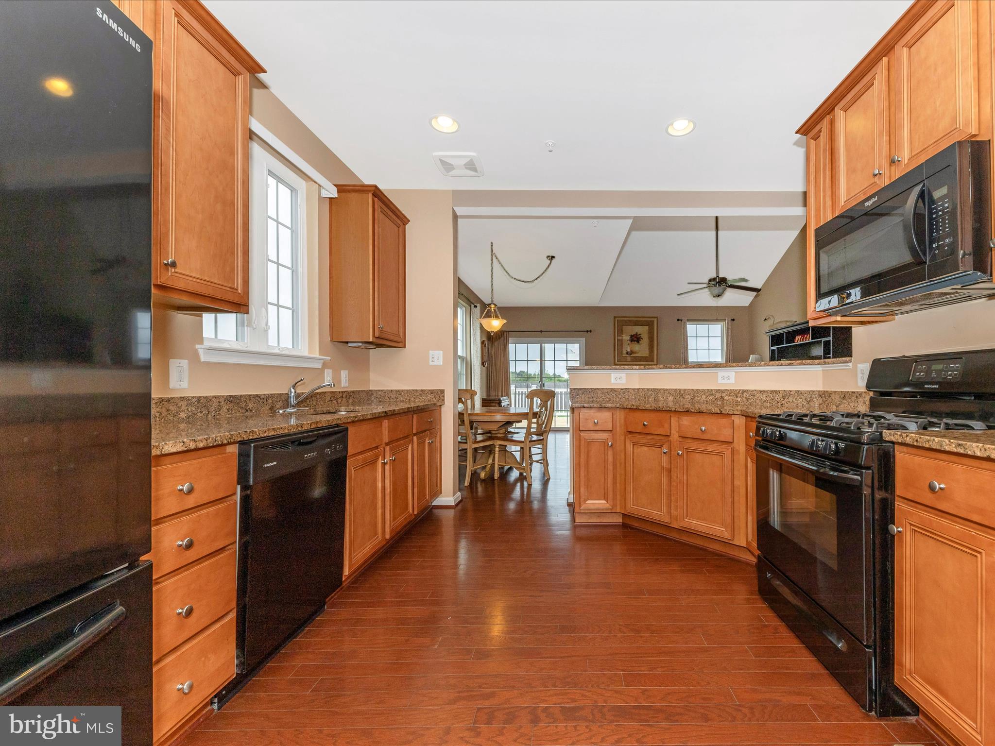 GREENVALE MEWS - Residential