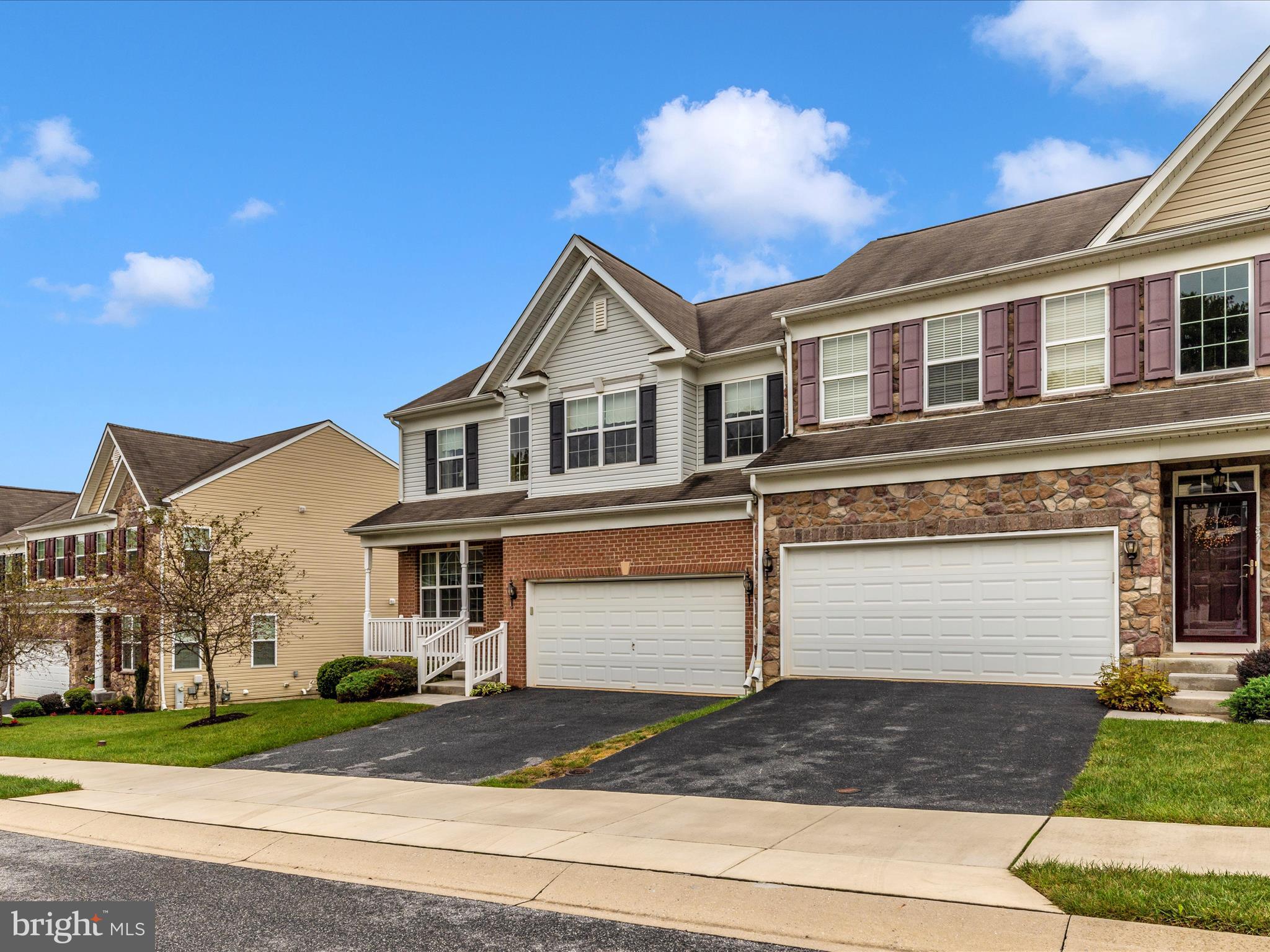 GREENVALE MEWS - Residential