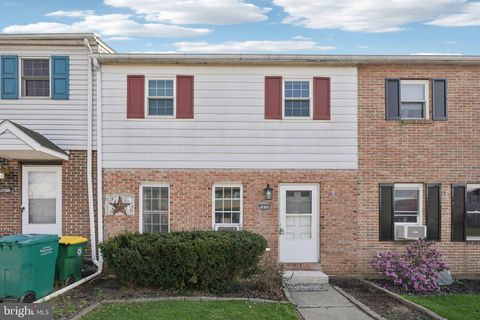 Townhouse For Sale - 5626 Greens Drive Dr<br/> ALLENTOWN, PA 18106