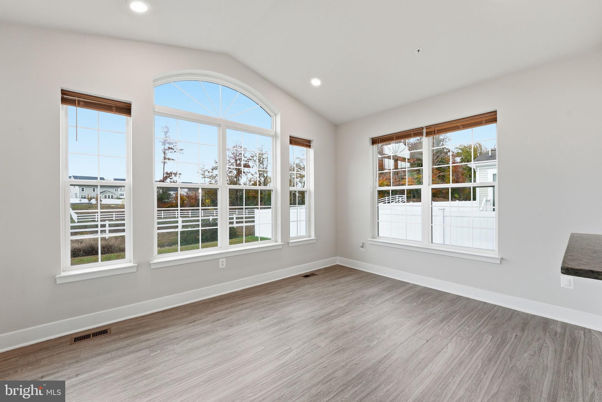 STONEHAVEN - Residential