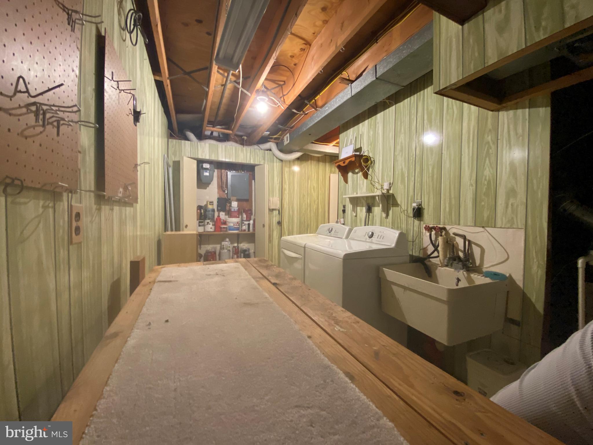 DIAMOND FARMS - Residential